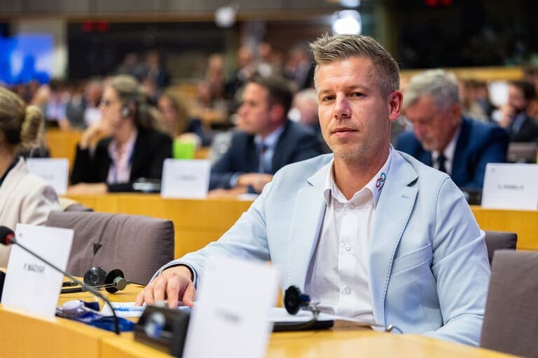 Afbeelding voor artikel: Europarlement verwerpt Hongaarse actie tegen kansrijke oppositieleider